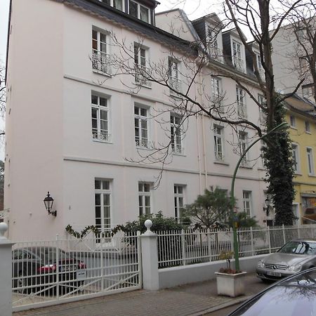 Dirazi Guesthouse & Apartments Gmbh Frankfurt am Main ภายนอก รูปภาพ