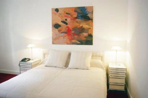Dirazi Guesthouse & Apartments Gmbh Frankfurt am Main ภายนอก รูปภาพ