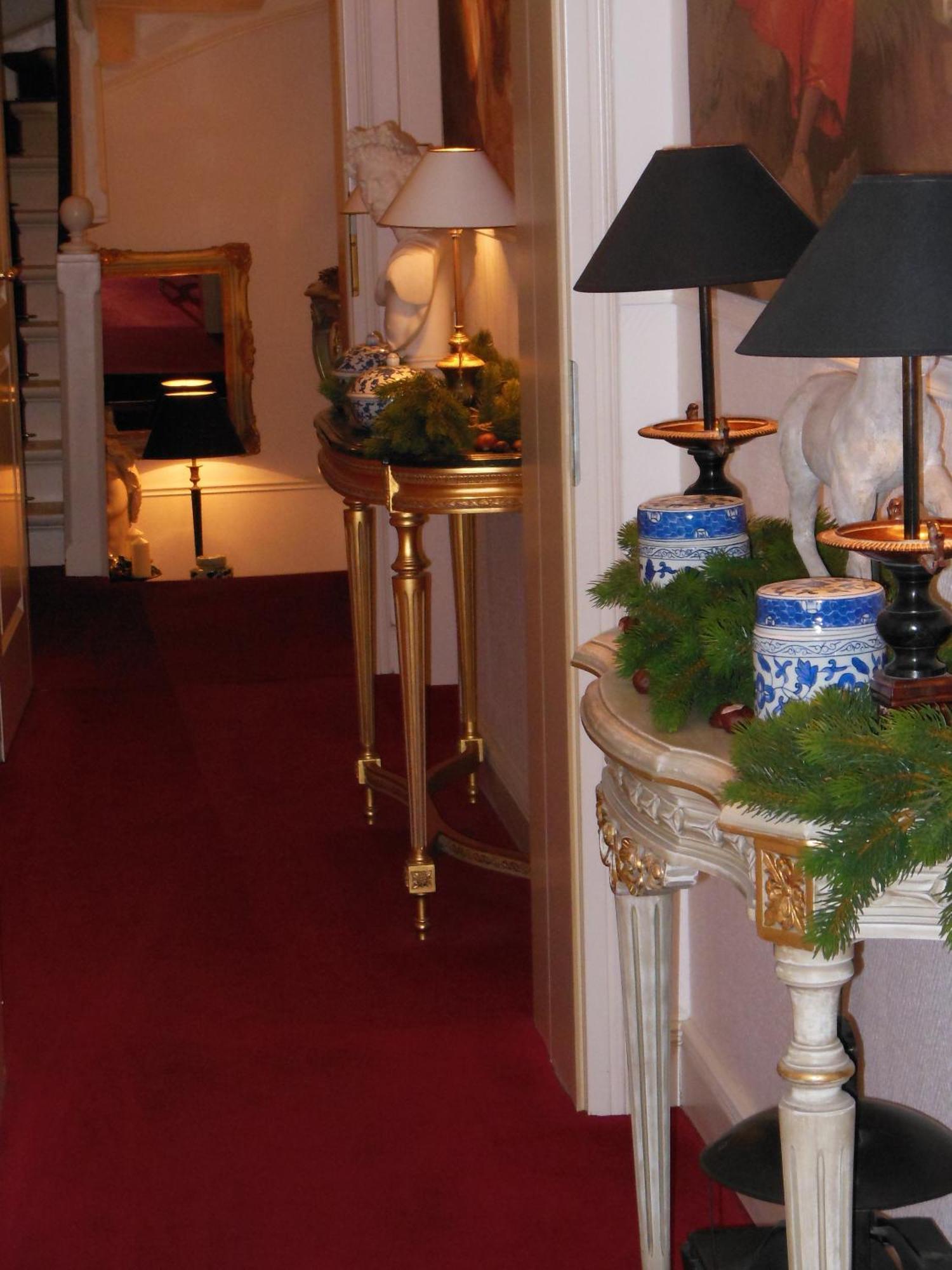 Dirazi Guesthouse & Apartments Gmbh Frankfurt am Main ภายนอก รูปภาพ