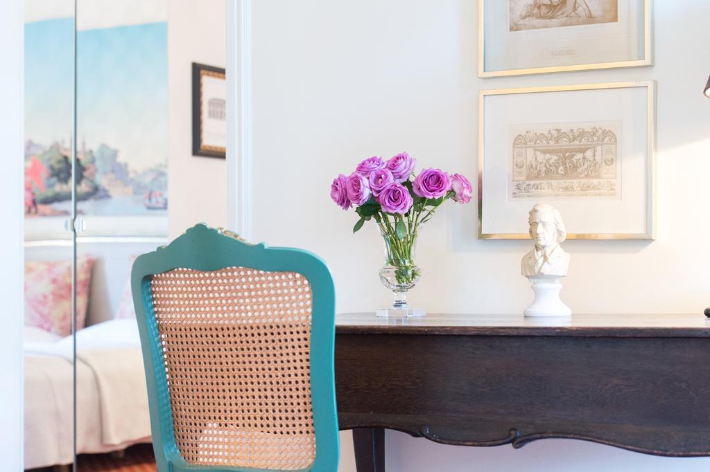 Dirazi Guesthouse & Apartments Gmbh Frankfurt am Main ภายนอก รูปภาพ