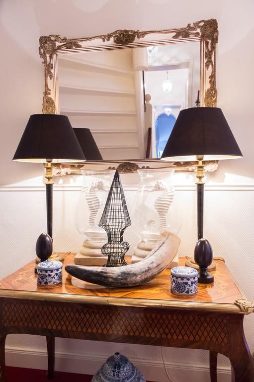 Dirazi Guesthouse & Apartments Gmbh Frankfurt am Main ภายนอก รูปภาพ